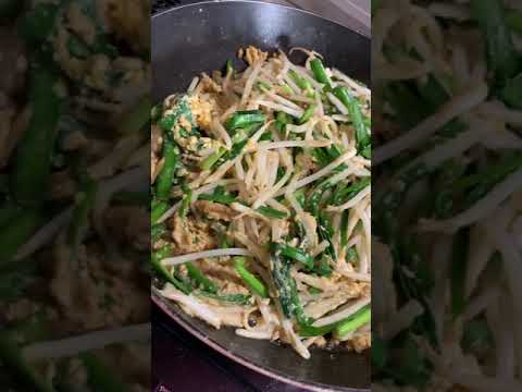 🍴🇨🇳今夜のメニュー🇨🇳🍴もやしとニラの卵炒め