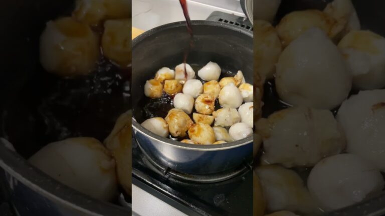 お弁当用に里芋の煮っ転がしを作ります。それだけ。