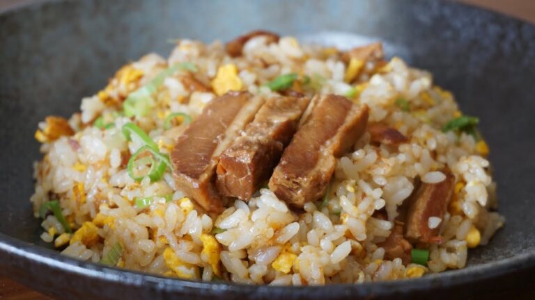 毎日炒飯77日目！【豚の角煮で炒飯】をつくってみた！タレの染み込んだご飯でつくる炒飯は絶品！！