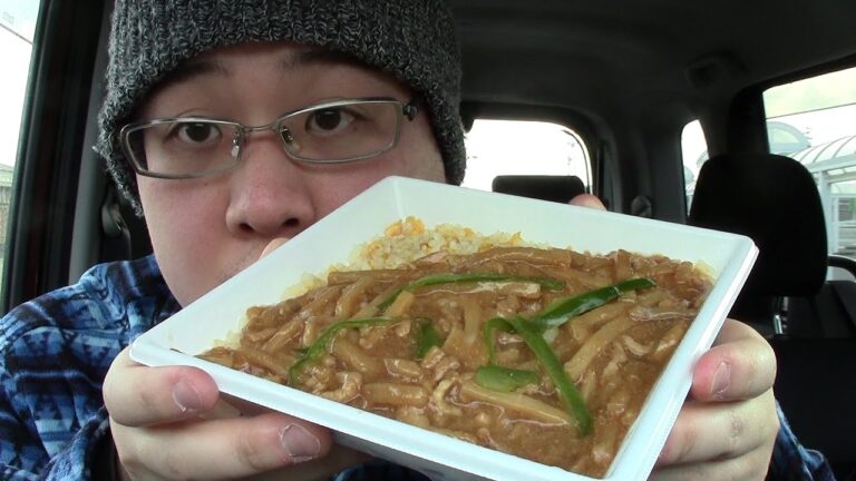 【新発売】豚肉とたけのこのあんかけ炒飯を食べてみた！たけのこタップリ！【セブンイレブン】