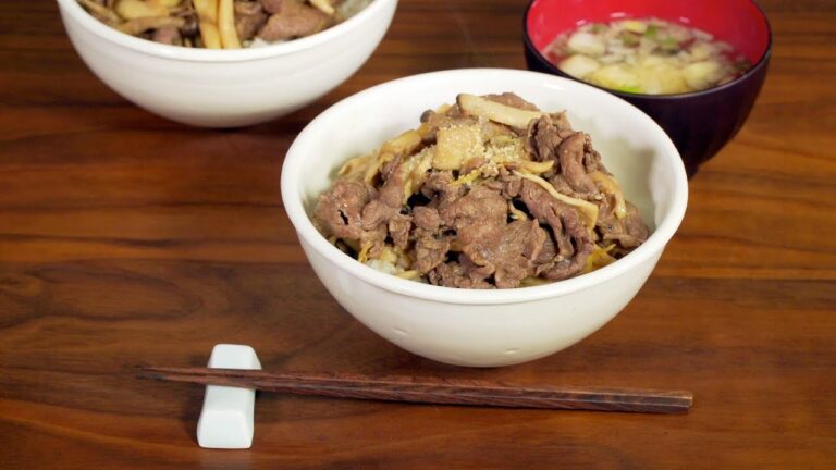 【井上かなえ】きのこたっぷり牛丼
