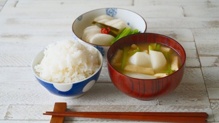 かぶの味噌汁とかぶの浅漬け
