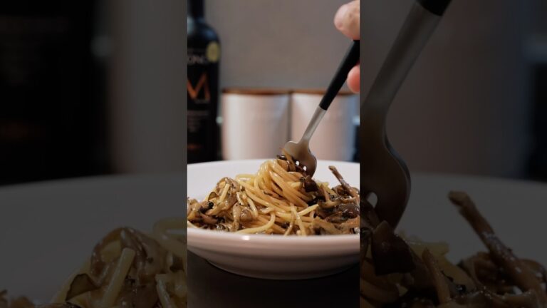 【この秋食べたい】きのこと大葉のバター醤油パスタの作り方［BINANPASTA]