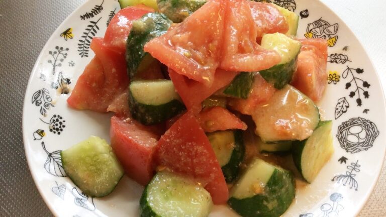 トマトときゅうりのごま味噌あえ