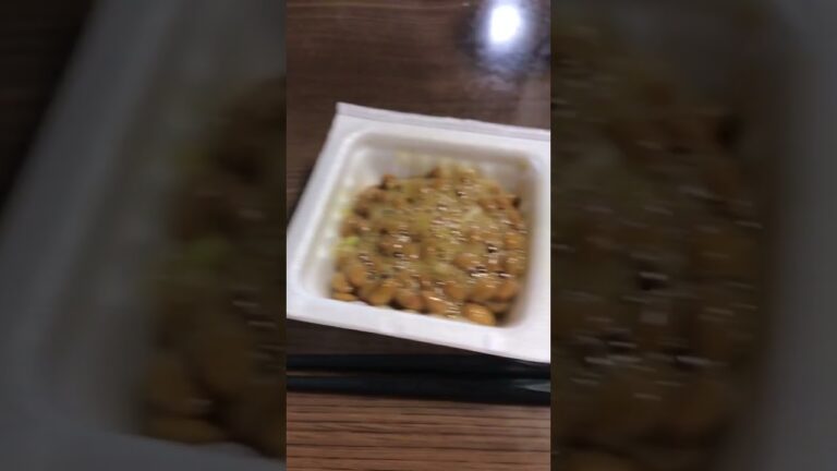 【朝食】納豆とわかめサラダ