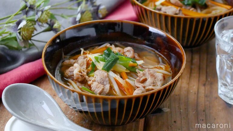 【カルビスープ】おうちで手軽に作れる！お肉と野菜の旨みたっぷり♪｜macaroni（マカロニ）