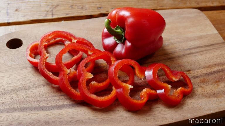 【パプリカの輪切り】彩り鮮やか！いろんな料理に♪｜macaroni（マカロニ）