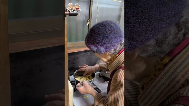 今年初たけのこが掘れたので90歳ばあちゃんがたけのこの煮つけを作ってくれた。＃shorts