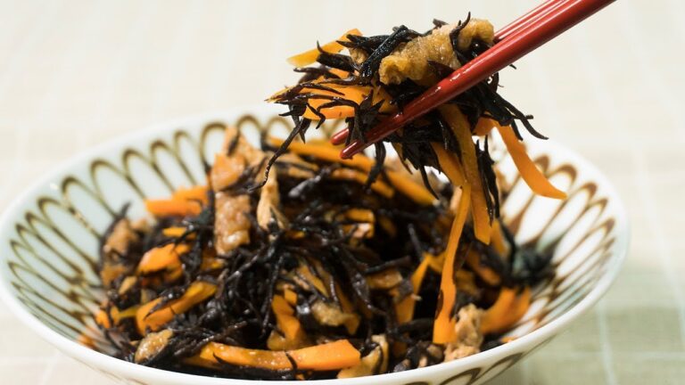電子レンジでおふくろの味！お手軽ひじきの煮物