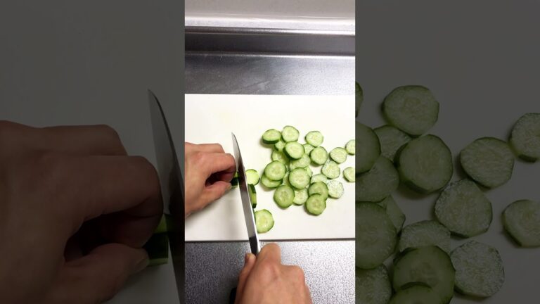 これ食って10kg痩せた。とりあえずこれ作って食っとけ。【ダイエット】お手軽無限きゅうり#shorts