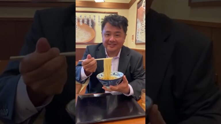 【早食い】丸亀製麺で ぶっかけ並を噛まないで丸呑みするデブのおっさん😜　ちょっと喉につまる💦