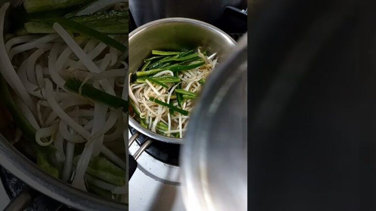 わかめ御飯とナムルの弁当