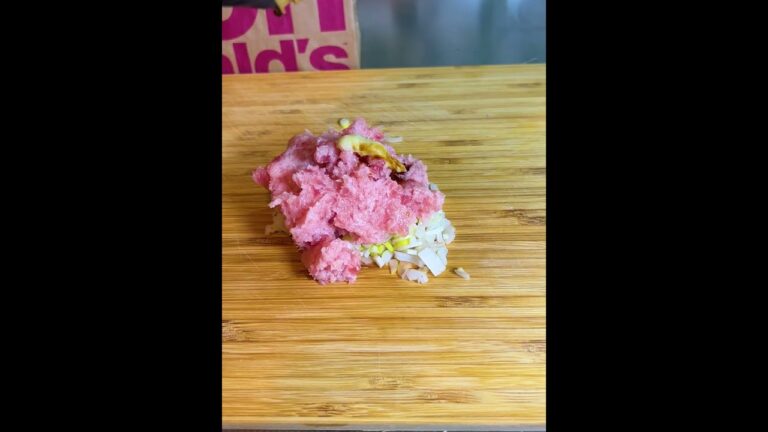 【アレンジレシピ】150円バーガーに合う究極の食材はいかに！？！今回は”ネギトロバーガー”にアレンジ！