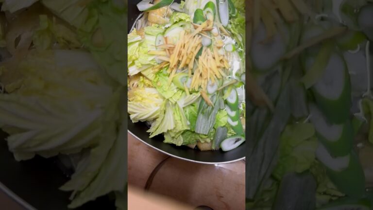 土井先生もビックリな具沢山味噌汁 #cooking #food #料理