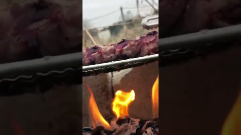 コストコ「三元豚スペアリブ 真空パック」をBBQでそのまま焼いてみた。