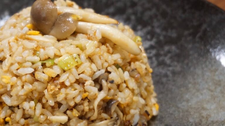 毎日炒飯18日目！【和風きのこ炒飯】をつくってみた！絶品！！