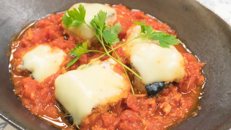 缶詰3つで豪華メイン！さば缶のトマトツナチーズ