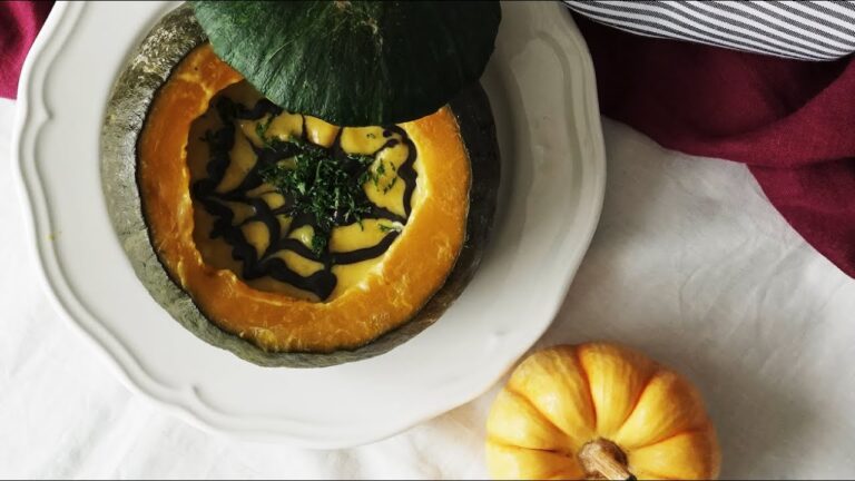 【炊飯器に入れるだけ！】丸ごとかぼちゃのハロウィンシチュー
