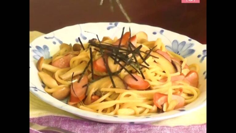 バター醤油が食欲をそそる！「きのこパスタ」