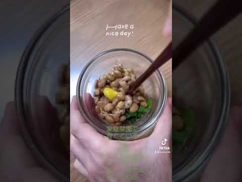家庭菜園で育てているネギと大葉を入れた納豆をよくかき混ぜてごはんに乗せるまでの動画 #納豆 #納豆レシピ #納豆ごはん