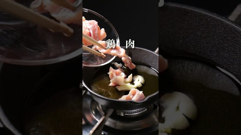 夏野菜のアヒージョ  #shortvideo #shortsvideo #料理 #簡単レシピ #ピーマン #cooking #なす #鶏肉 #ミニトマト #アヒージョ #卵 #夏野菜