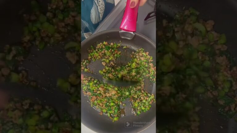 温玉のせ小松菜丼✨温玉作り方もあるよ！