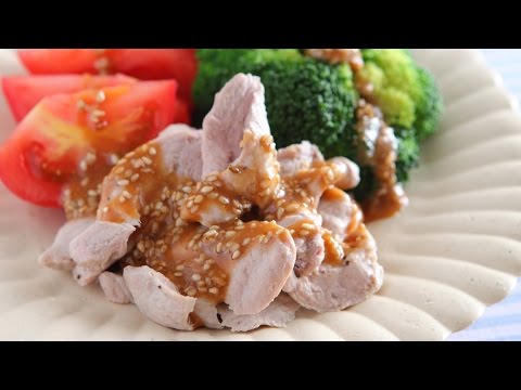 蒸し豚のごまみそがけ