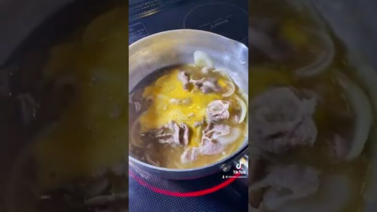 ふわふわ卵と豚肉が疲れた身体に染み渡りどこか懐かしい老舗の味#うどん #老舗 #簡単レシピ