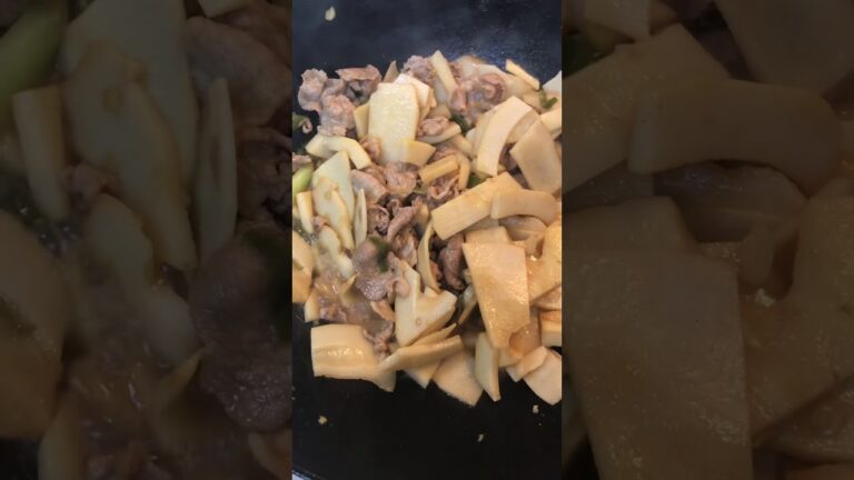 たけのこと豚肉スライスの煮込み