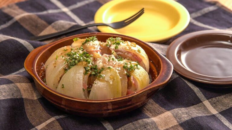 完まるごと玉ねぎとベーコンのレンジ蒸し