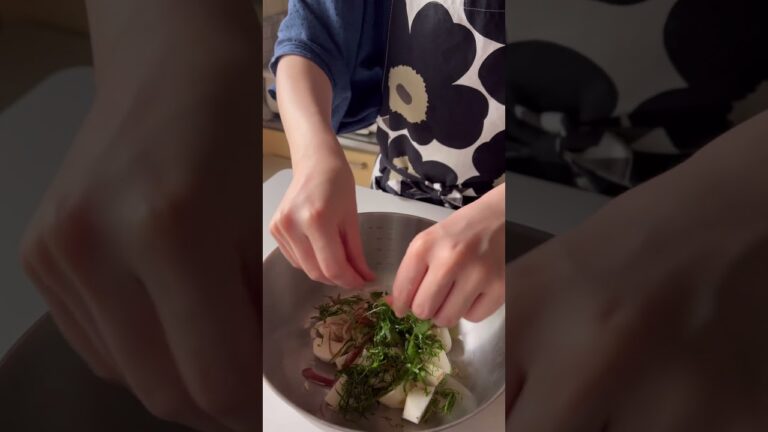 薬味だらけのさっぱり長芋和え🦭🌿 #簡単レシピ #栄養士 #薬味 #みょうが #大葉 #長芋 #長芋レシピ #おつまみ #おつまみレシピ #小鉢 #料理 #料理動画 #料理研究家