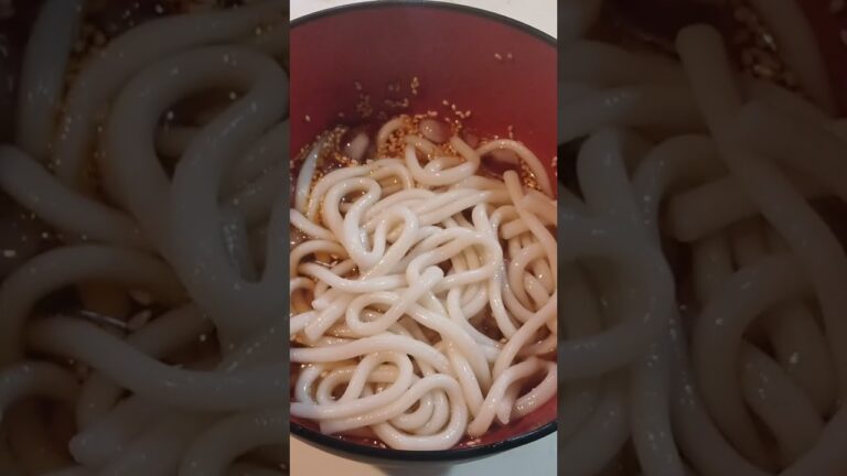 パパッと作る【冷やしうどん】納豆揚げのせ #shorts #うどん #かんたんレシピ #納豆レシピ