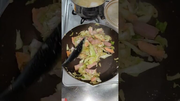 #15パパっと一品♪♯サーモンベーコンキャベツ牛乳のクリームパスタ♪#CreamPasta#BaconSalmoncabbage