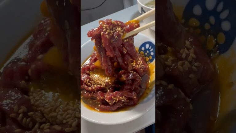 【脱法ユッケ】おうちで牛肉ユッケが美味すぎる！【オリックスバファローズ優勝おめでとう】#料理動画 #オリックスバファローズ #肉 #short #shorts