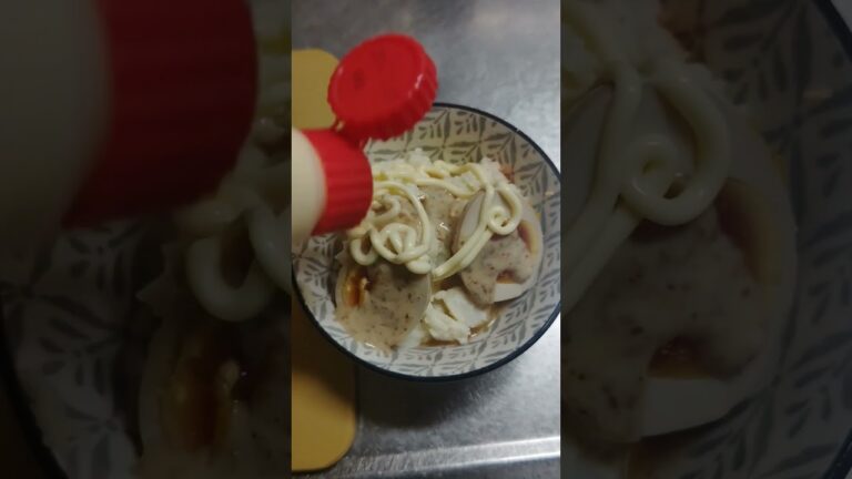 仕事終わりに味玉タルタル焼き鳥丼作ったら美味すぎた#shorts