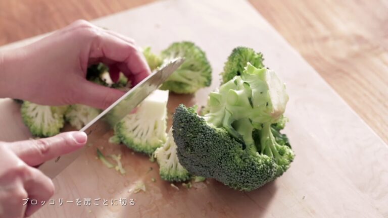 ブロッコリーのミモザサラダ