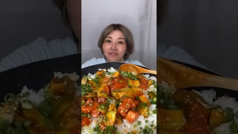 【ワンパンレシピ・サーモンアボカドのポキ丼】