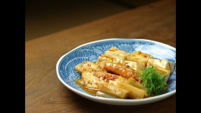 鮭はらすと豆腐のぴり辛煮