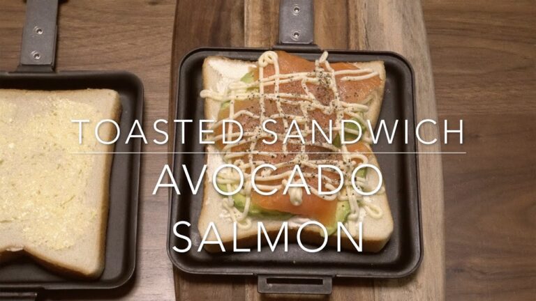 ホットサンド（アボカドサーモン）Toasted Sandwich(Avocado Salmon)