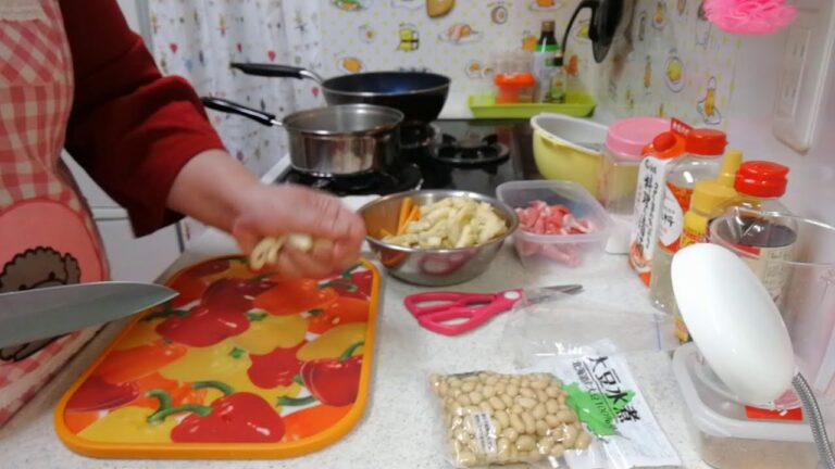 簡単！具沢山ひじきの煮物を作る。(*´∀)ﾉ