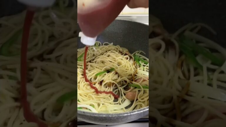 昔の喫茶店の味。茹で置き麺でナポリタン。