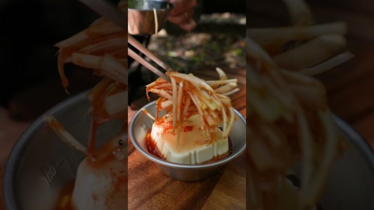 【キャンプ飯 】韓国風ピリ辛ネギ奴 #shorts