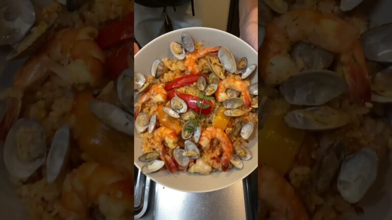 【必見】炊飯器だけで超簡単に作れるパエリア🇪🇸 #shorts
