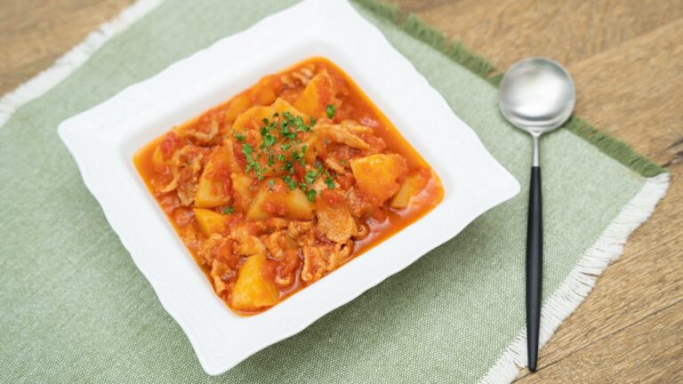 クラシル×パブロン　じゃがいものトマト煮込み