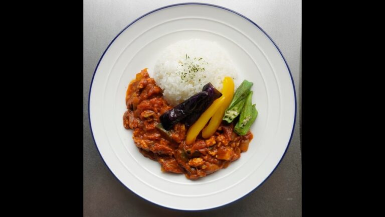 疲れたお肌に栄養補給！夏野菜たっぷり美肌無水カレー