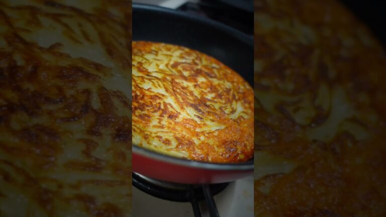 カリカリ！ホクホクじゃがいものガレットを作るよ！ #shorts #じゃがいも #チーズ #簡単料理