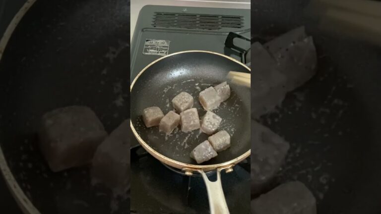 これ知ってた？こんにゃくをごま油で炒めるとモコモコ泡が……
