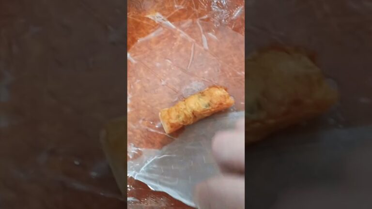 ライスペーパー入り海老巻き(Shrimp roll with rice paper)