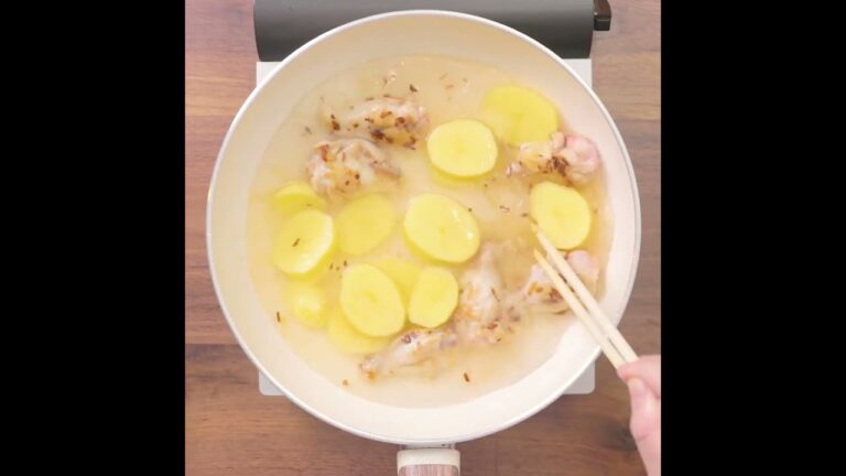 ピリ辛味付けが食欲をそそる♪ 本格 鶏とじゃがいもの韓国風煮込み #cooking #簡単レシピ #韓国料理