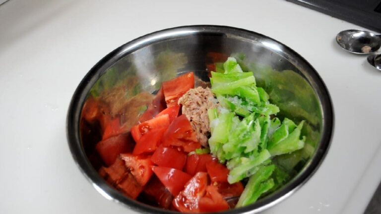 簡単！トマト・ブロッコリー・ツナのサラダ - How to cook tomatoes, broccoli and tuna salad